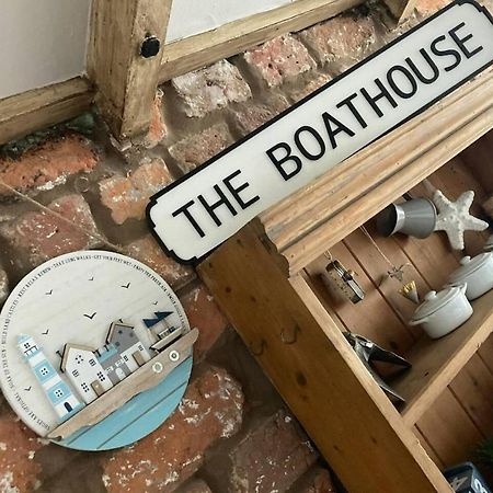 Stunning Quirky 2-Bed Cottage In New Brighton Wallasey Exterior foto